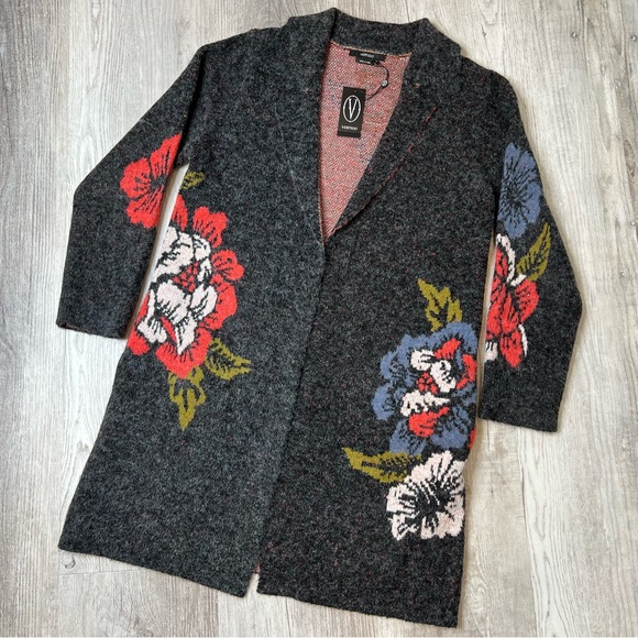 Vertigo Paris Cardigan Grey Dark Florals size L Sweater NWT VT35004 Oversized - Picture 1 of 10